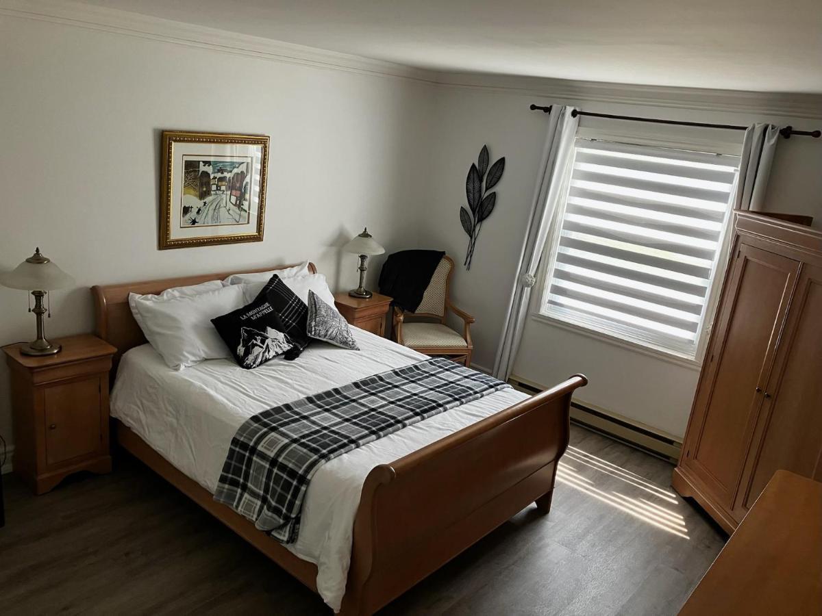 Superbe Condo Plage-Memphremagog Ngoại thất bức ảnh